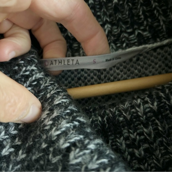 Athleta Cashmere Wool Blend Gradient Turtleneck Alpine Sweater Black White S - Picture 3 of 11